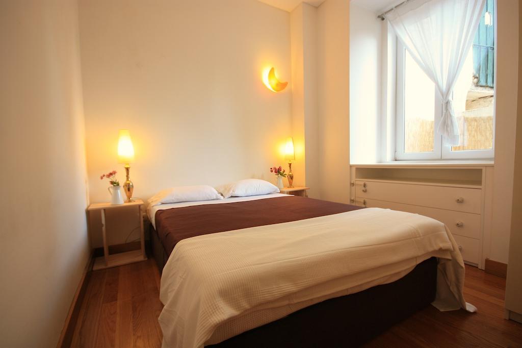 Myplace - Lisbon - Camoes Room photo